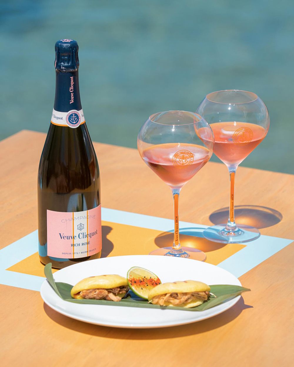 Veuve Clicquot Champagne Rich Rose 750ml - Bottles2Gift