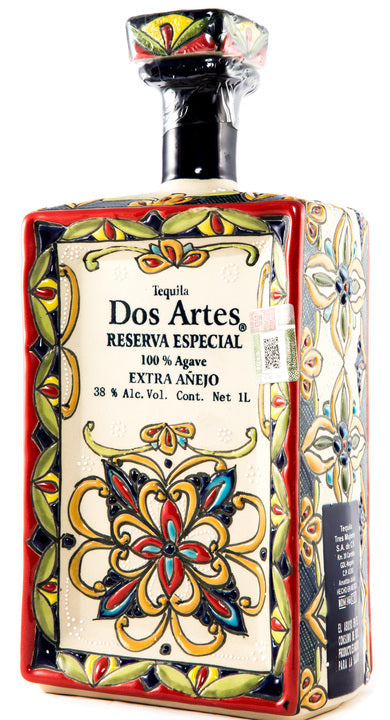 Dos Artes Reserva Especial Extra Añejo Ceramic Bottle 1L (collectors pre Covid)